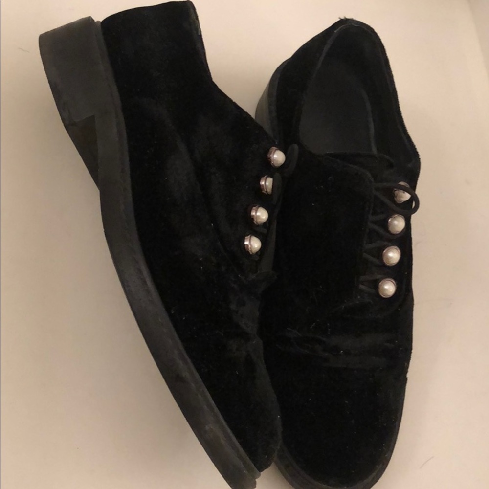 Stuart Weitzman - image 2